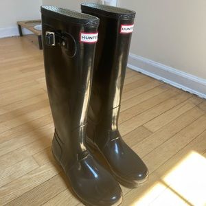 Hunter Tall Rain Boots Size 9
